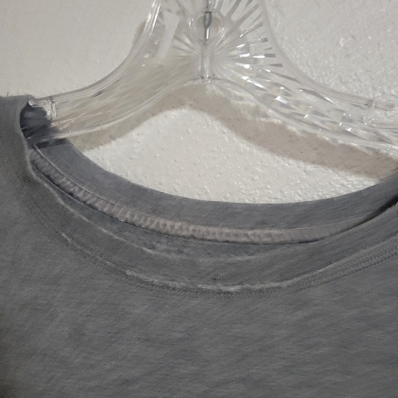 Ugg oversized ruffle raw hem size medium - Picture 2 of 11